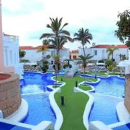 Apartment Lf With Well Connected, Beach, Pool